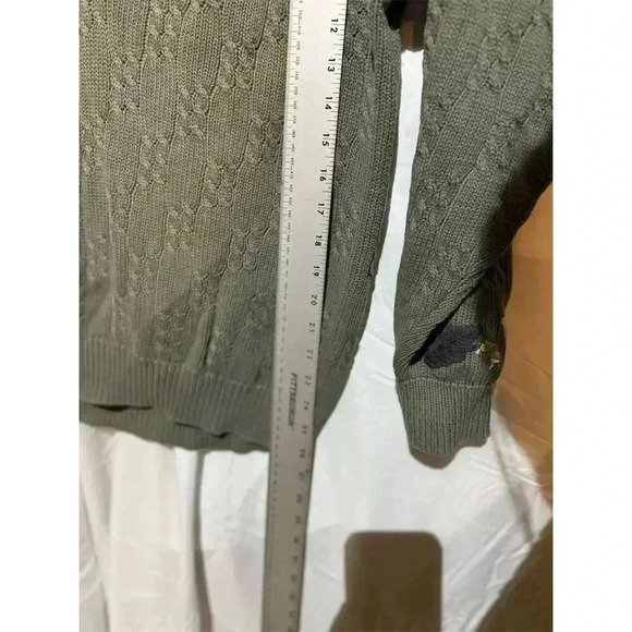 Vintage Izod Club Green VNeck Hand Embroidered Chunky Sweater Unisex Cottagecore - Picture 6 of 7